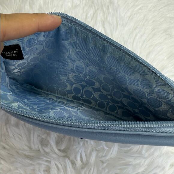 Vintage COACH y2k Soho Blue Wristlet - Picture 6 of 10